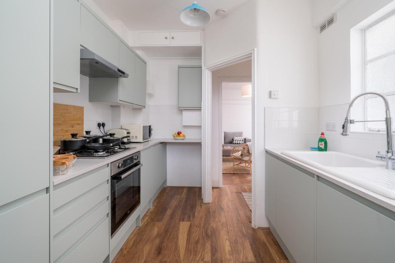 Bright West Hampstead Retreat Apartment London Exterior photo